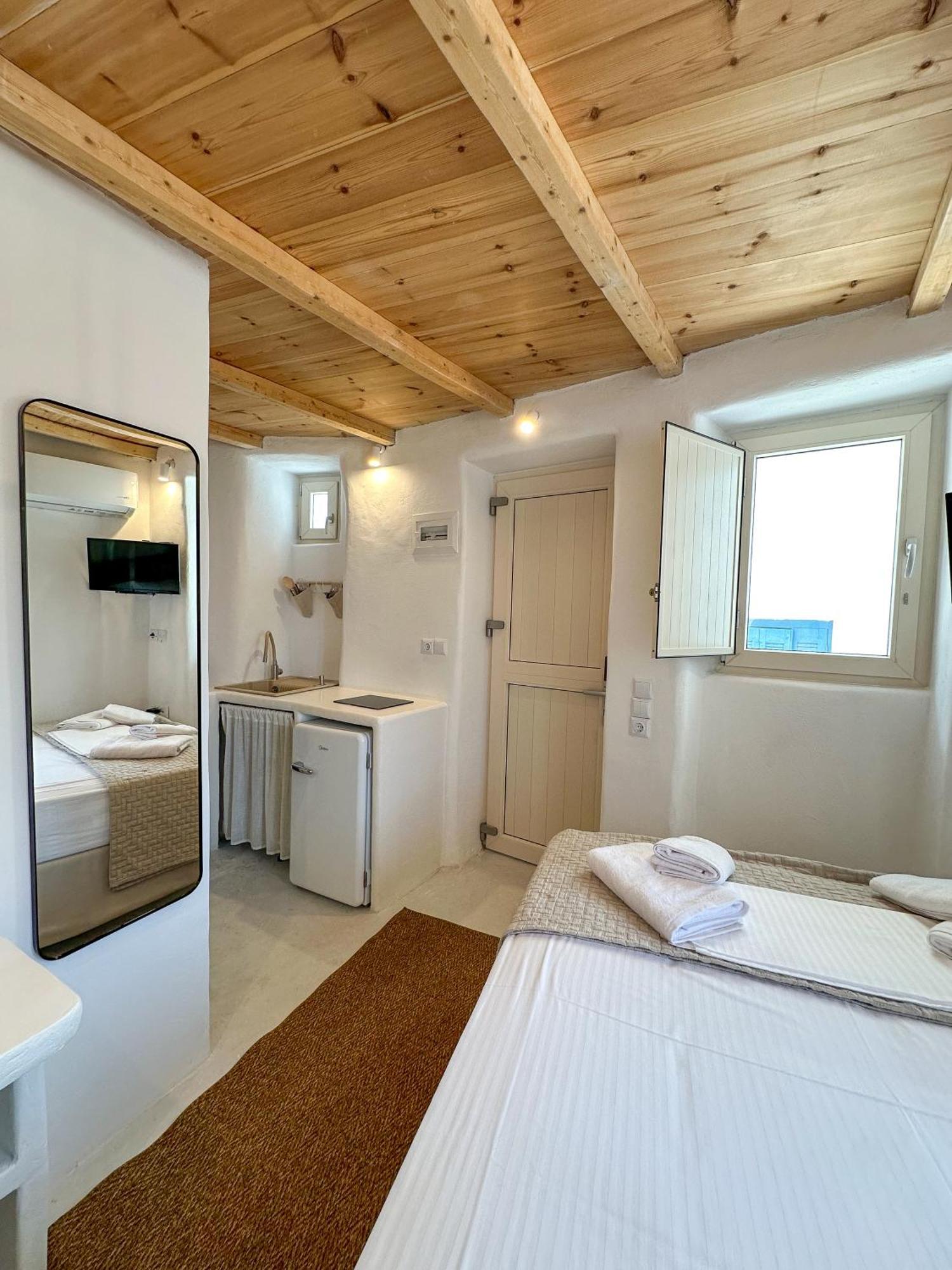 Lythi Kythnos Apartamento Exterior foto